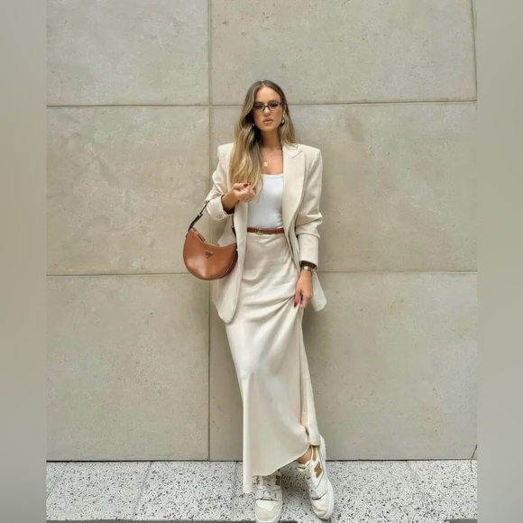 ZARA NEW SATIN EFFECT MIDI SKIRT - Picture 8 of 16